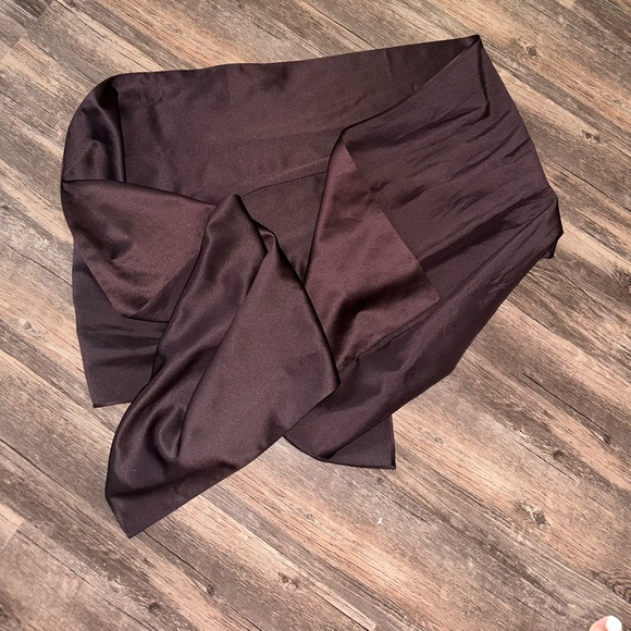 David’s Bridal Brown Satin Wrap 80 inch - Picture 4 of 7